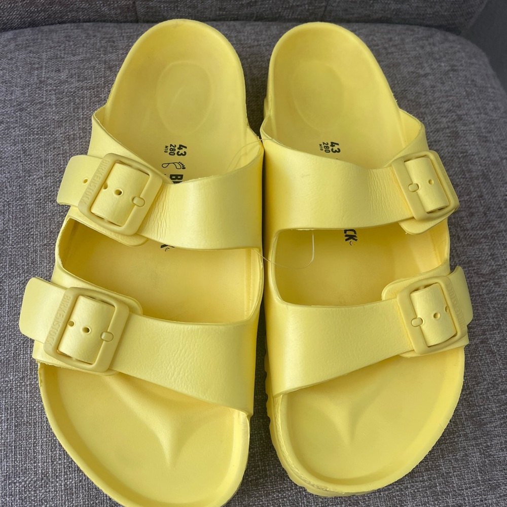 Birkenstock slides men’s size 10 or EU 43
